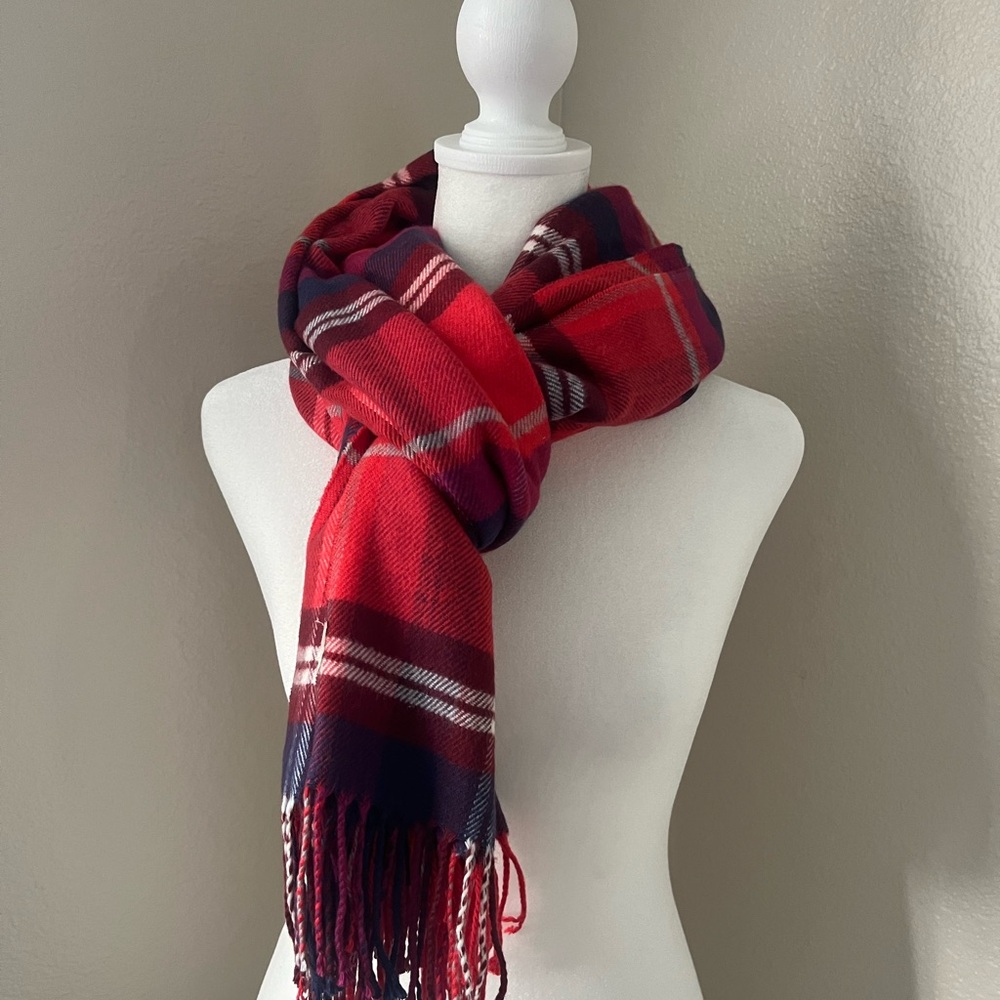 OLD NAVY- Long Checkered Scarf